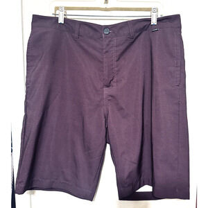 Travis Mathew Mens Shorts Purple Golf Performance size 36 Tech Chino Matthews